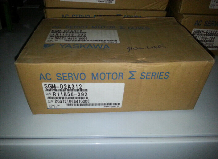 YASKAWA AC SERVO MOTOR SGM-02A312 SGM02A312 NEW EXPEDITED SHIPPING