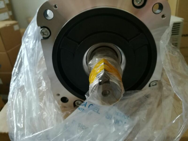 YASKAWA AC SERVO MOTOR SGMGV-20A3C6C NEW ORIGINAL EXPEDITED SHIPPING