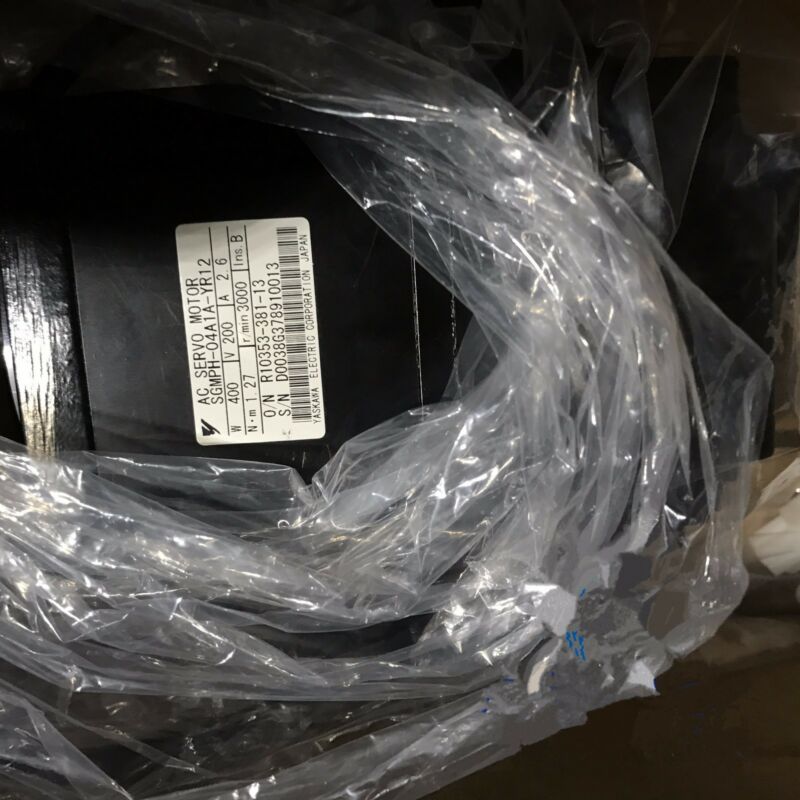 YASKAWA AC SERVO MOTOR SGMPH-04A1A-YR12 NEW ORIGINAL EXPEDITED SHIPPING