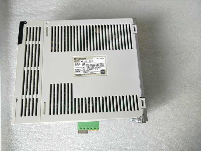 NEW ORIGINAL MITSUBISHI AC SERVO DRIVER MR-J2-70A MRJ270A SHIPPING