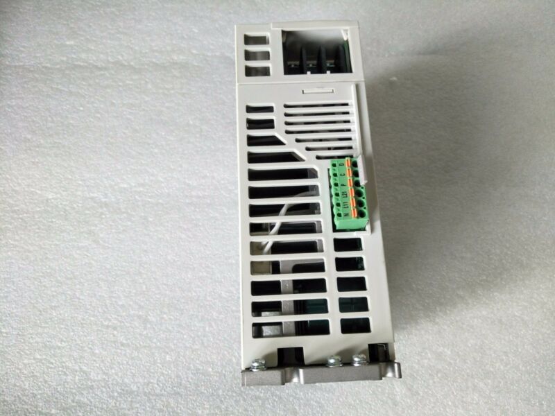 NEW ORIGINAL MITSUBISHI AC SERVO DRIVER MR-J2-70A MRJ270A SHIPPING