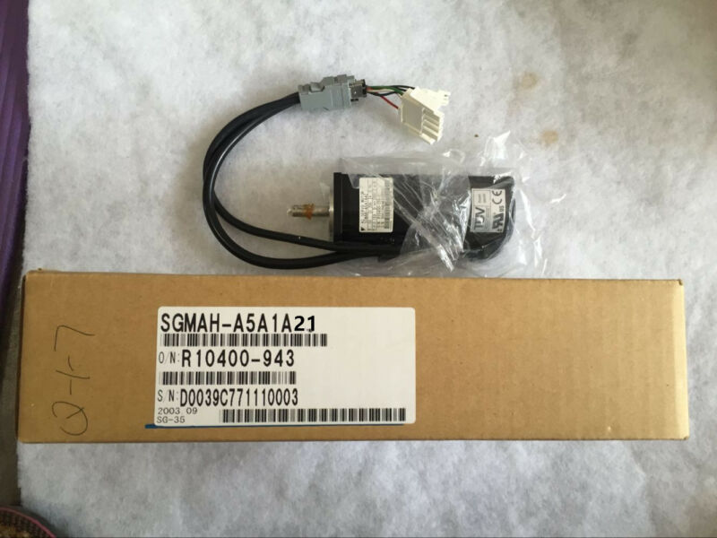 YASKAWA AC SERVO MOTOR SGMAH-A5A1A21 NEW ORIGINAL EXPEDITED SHIPPING