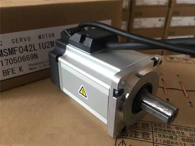 MSMF042L1U2M AC Servo motor 60mm 400w 3000rpm 1.27Nm