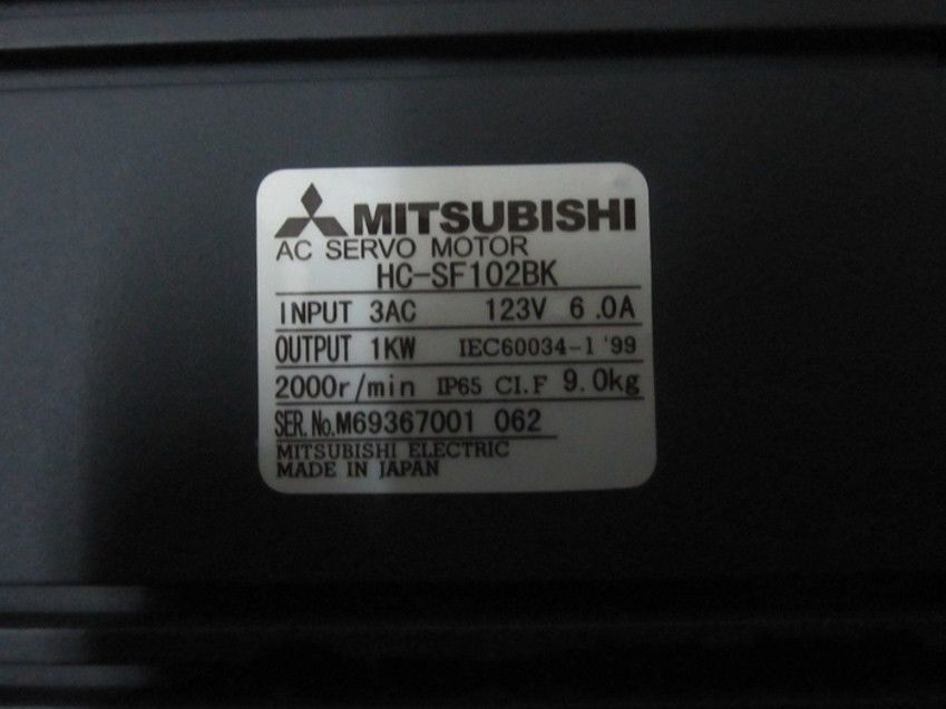 NEW&ORIGINAL Mitsubishi SERVO MOTOR HC-SF102BK HCSF102BK in box