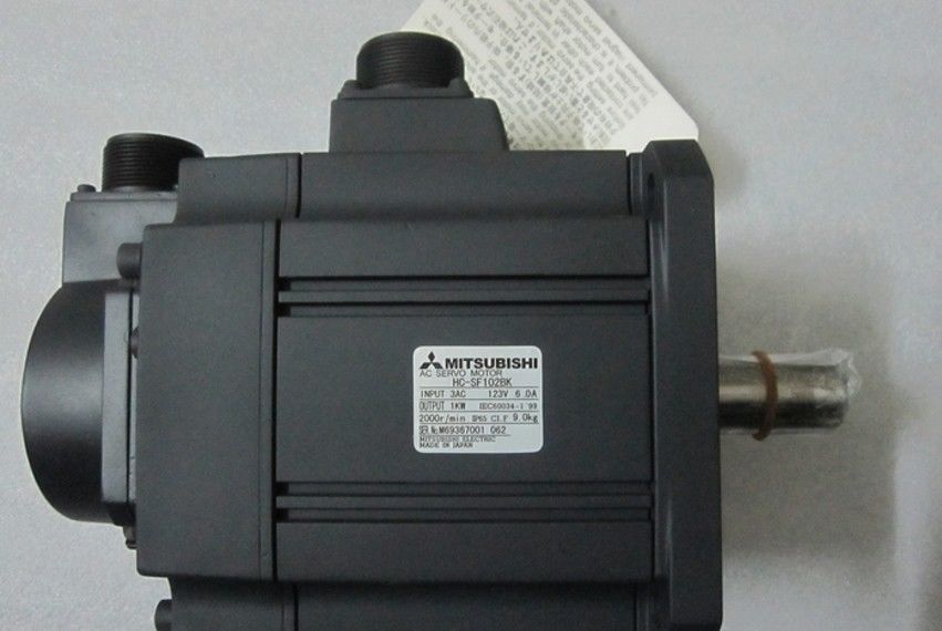 NEW&ORIGINAL Mitsubishi SERVO MOTOR HC-SF102BK HCSF102BK in box