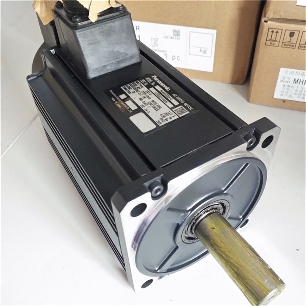 Original New PANASONIC AC Servo motor MSMA202A1G in box