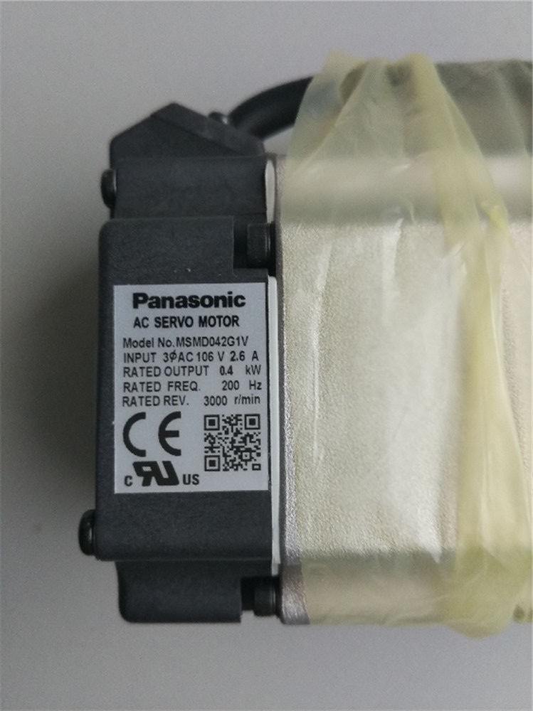 Original New PANASONIC AC servo motor MSMD042G1V in box