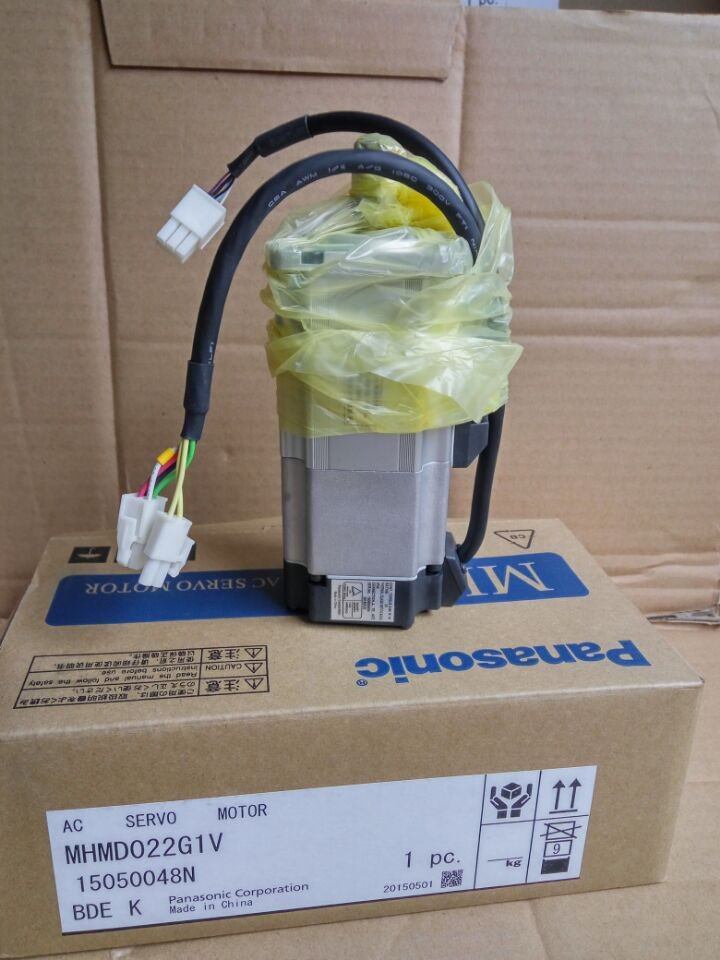 Brand new PANASONIC AC SERVO MOTOR MHMD022G1V in box