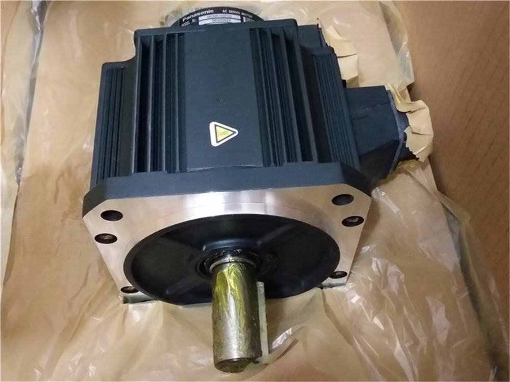 NEW PANASONIC Servo motor MDMA102P1H in box
