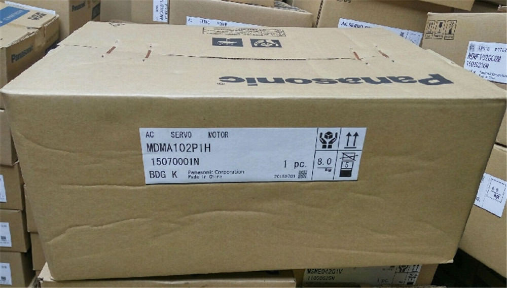 NEW PANASONIC Servo motor MDMA102P1H in box