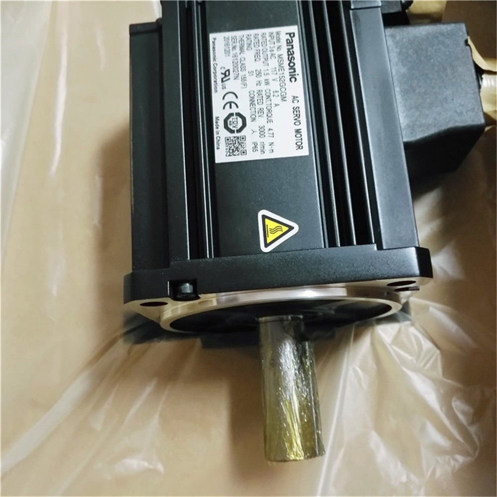 Genuine NEW PANASONIC AC servo motor MSME152GCGM in box