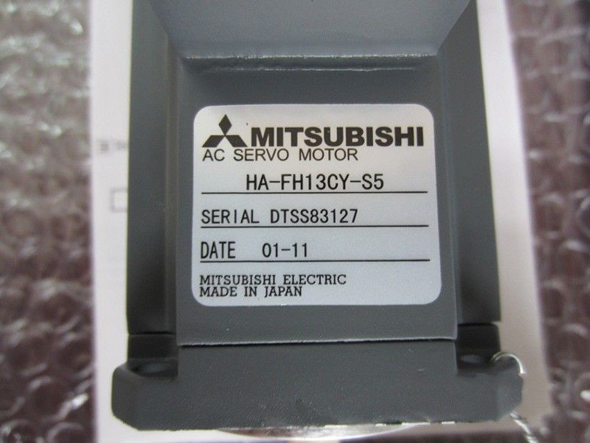 NEW Mitsubishi  Servo Motor HA-FH13CY-S5 HA-FH23CY-S5 IN BOX