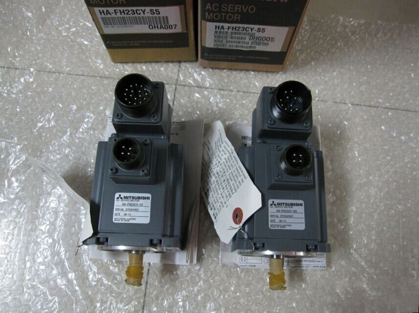 NEW Mitsubishi  Servo Motor HA-FH13CY-S5 HA-FH23CY-S5 IN BOX