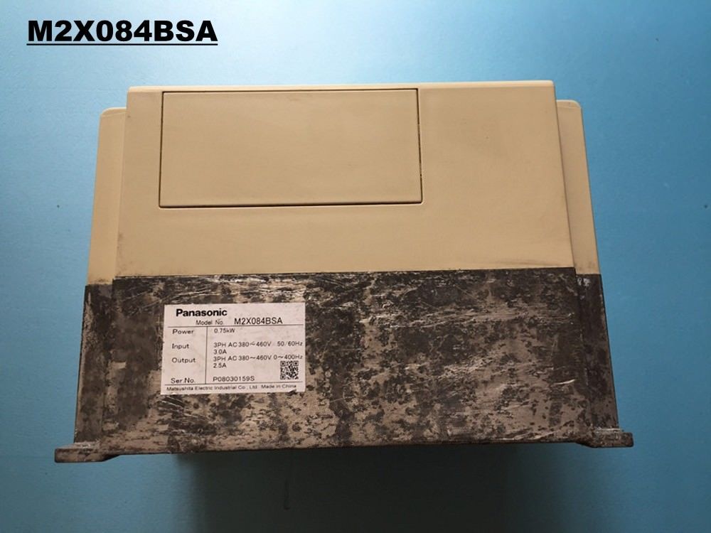 70% NEW Panasonic inverter M2X084BSA 380V 0.75KW in stock