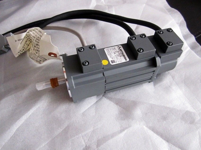 NEW Mitsubishi Servo Motor HA-FH13 HA-FH13B IN BOX HAFH13B