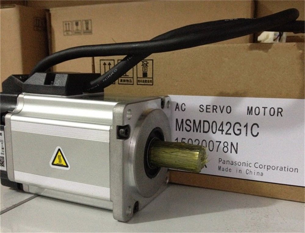Original New PANASONIC AC Servo Motor MSMD042G1C in box