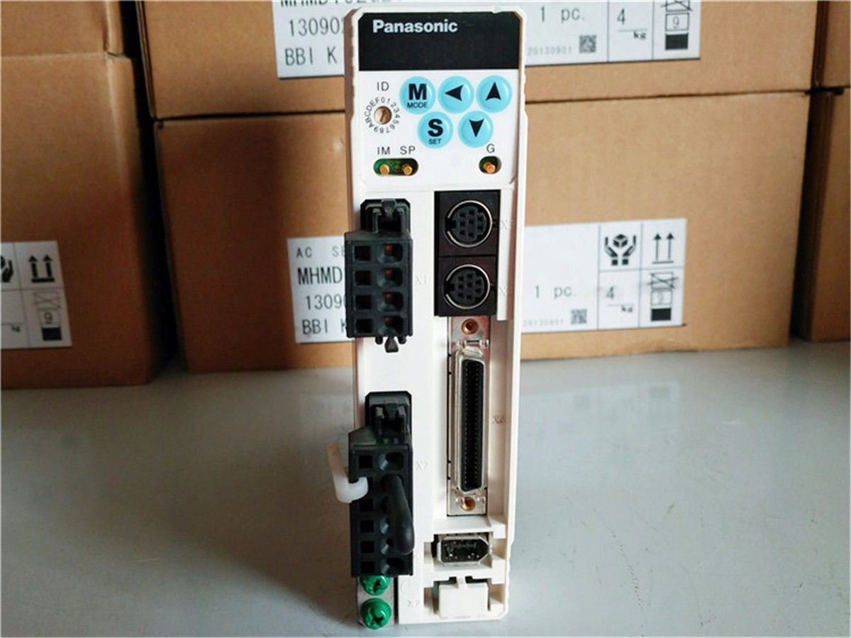 Brand NEW PANASONIC AC Servo drive MADDT1207053 in box