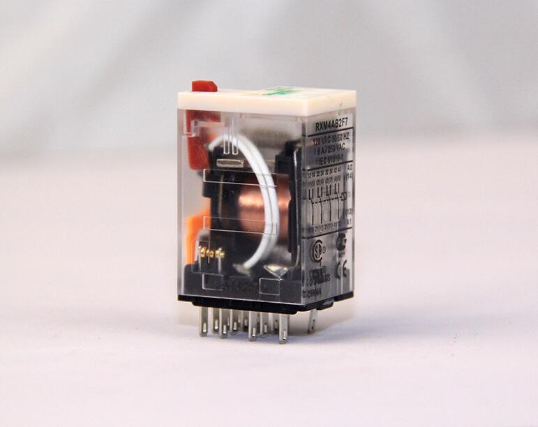 Schneider RRXM-4AB2F7 RRXM4AB2F7 AC120V 6A relays in box
