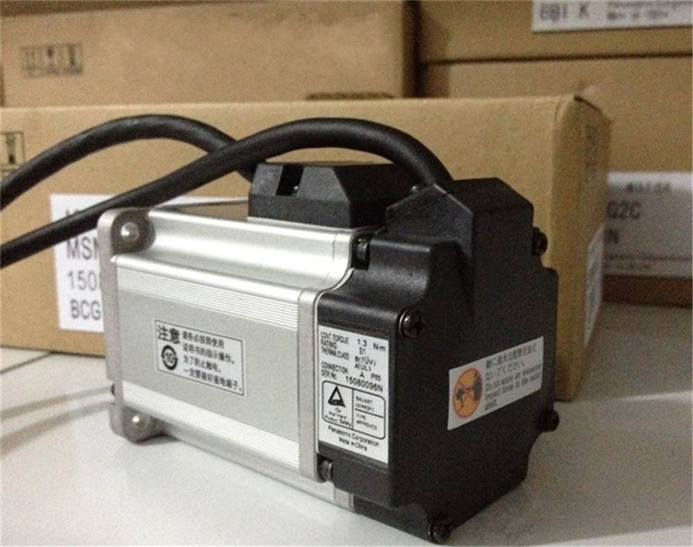 Original New PANASONIC AC Servo Motor MSMJ042G1C in box