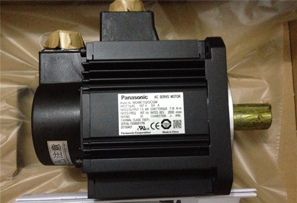 Brand New Panasonic AC servo motor MDME152GCGM in box