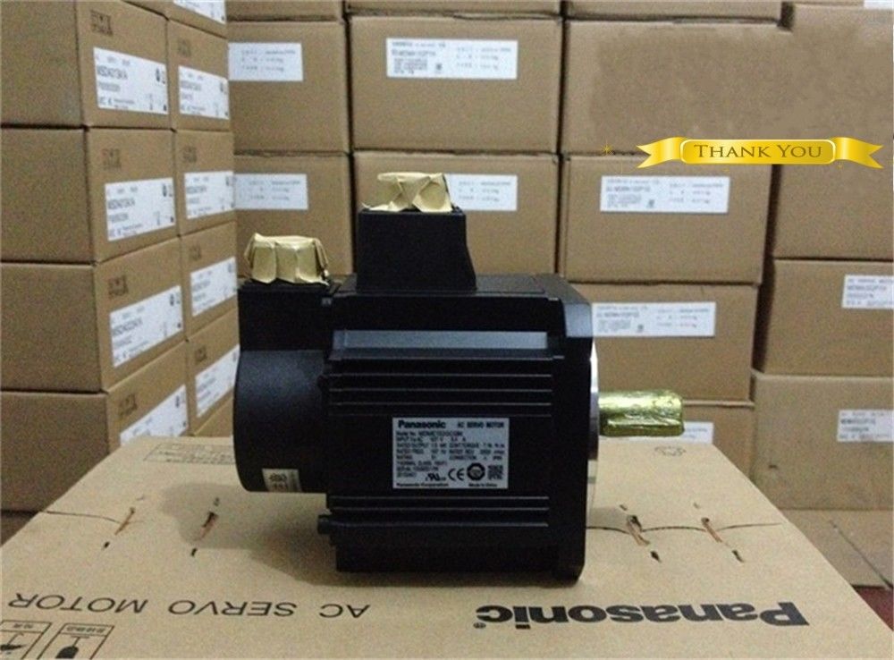 Brand New Panasonic AC servo motor MDME152GCGM in box