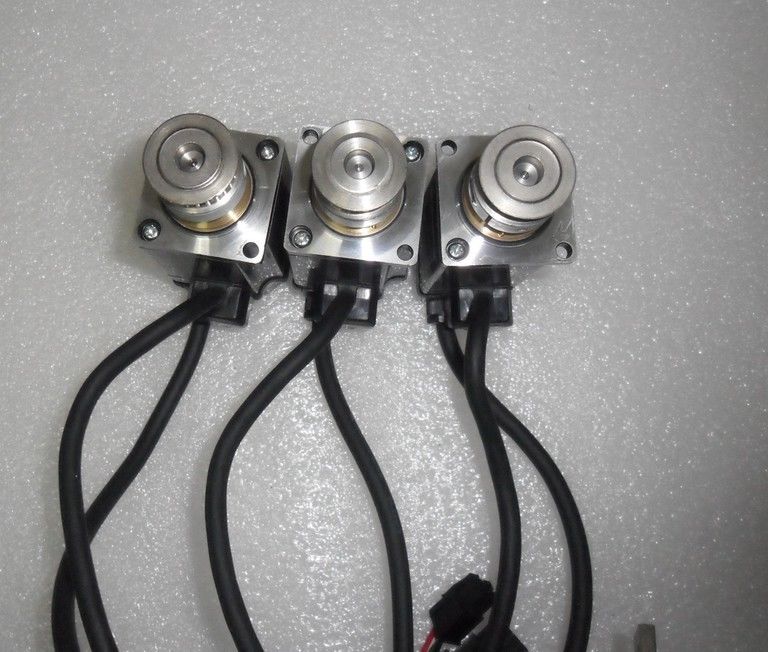 FUJI SERVO MOTOR GYS101D5-RB2 GYS101D5RB2 IN STOCK