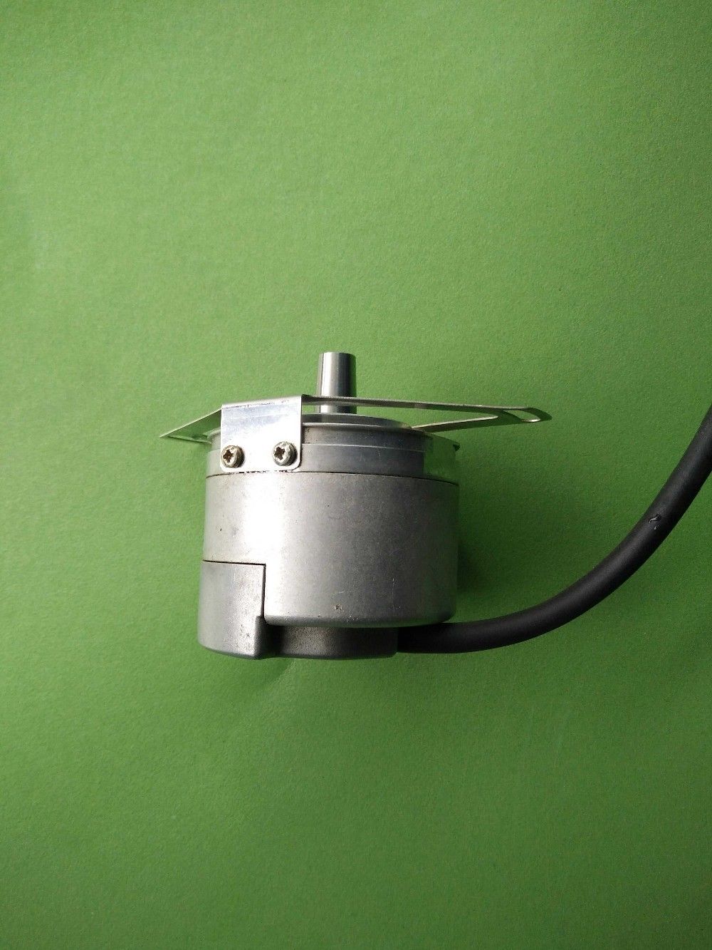 Free DHL 90%NEW Heidenhain Encoder EQN 1325.001-2048 In Good Condition