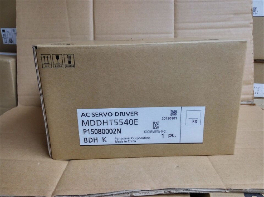 NEW PANASONIC MINAS A5 Servo drive MDDHT5540E in box
