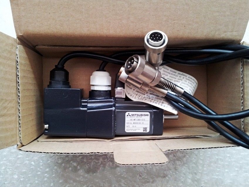 NEW&ORIGINAL Mitsubishi servo motor HC-MF13BD-S15 HCMF13BDS15 in box